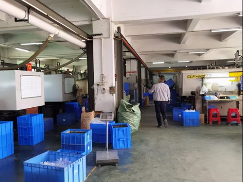 望牛墩家具配件廠違規(guī)經(jīng)營遭查封，污染防治設(shè)施形同虛設(shè)引關(guān)注